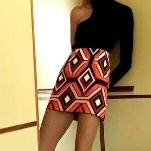 NWT ZARA 70s Vibes Oranges, Burgundy & Blue Geometric Print Mini Skirt Sz. S